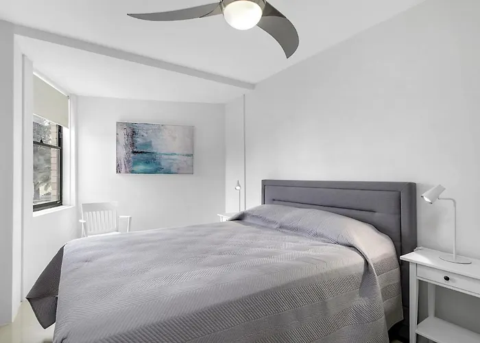 Holiday Central, Tasman Towers Unit 2, 3 Munster Street,